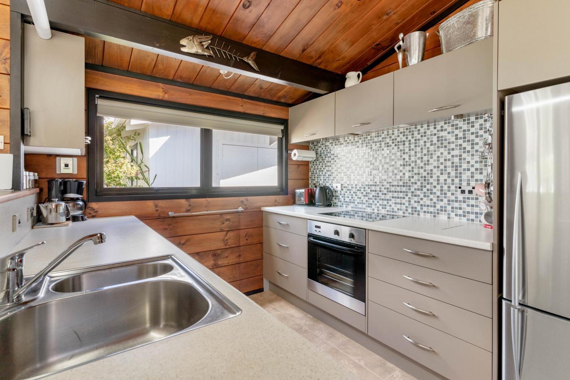 Pauanui Beach House Suntrap Zewnętrze zdjęcie